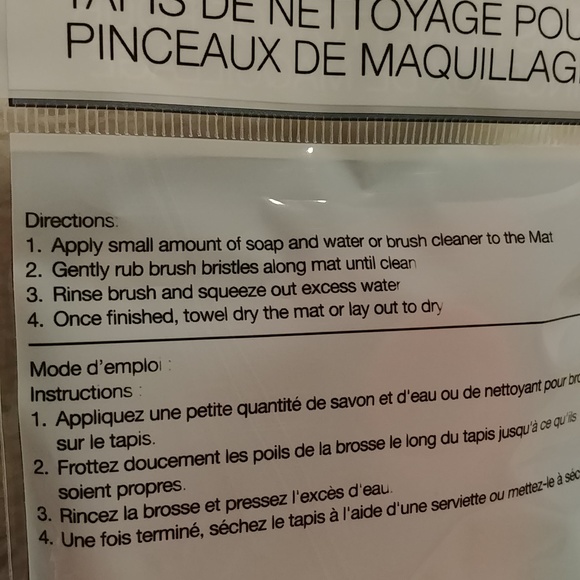 🎉2/$16 Watermelon Makeup Brush Cleaning Mat 🍉 - Picture 3 of 4